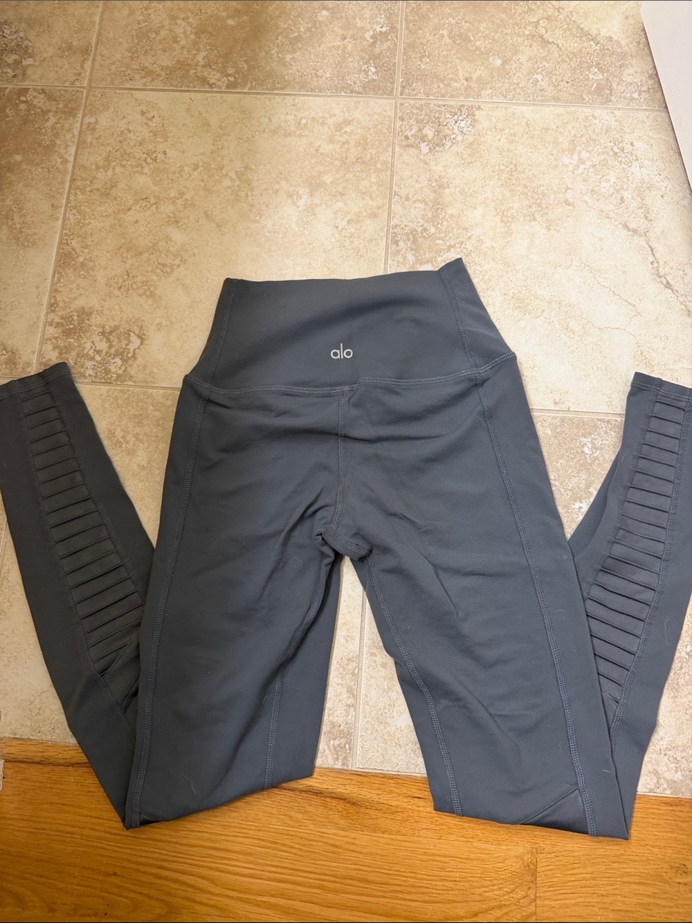 Alo yoga leggings